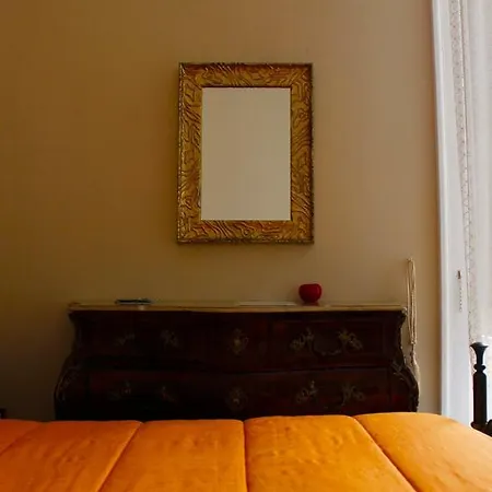 Oro Di Luxury * Neapol